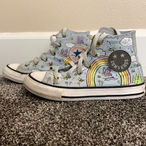 High tops Converse | Rainbows, Bees, Flowers Cartoon pattern | Juniors Size 1